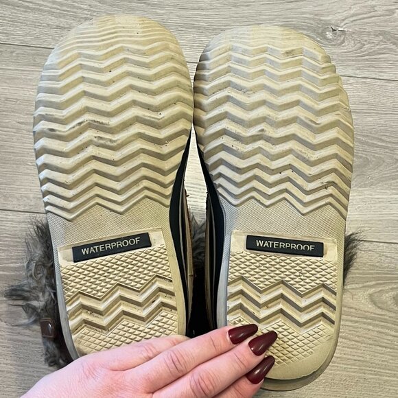 Sorel Joan Of Arc Waterproof Boot - Picture 5 of 6